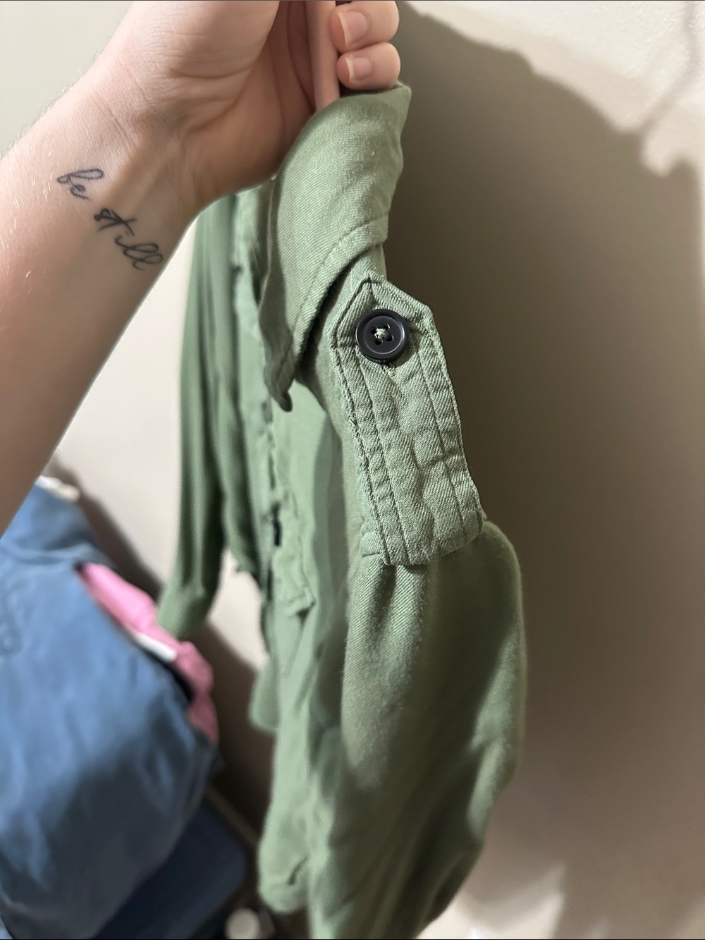 Mudd Lightweight Olive Green Button-Front Utility Shirt - Picture 3 of 4